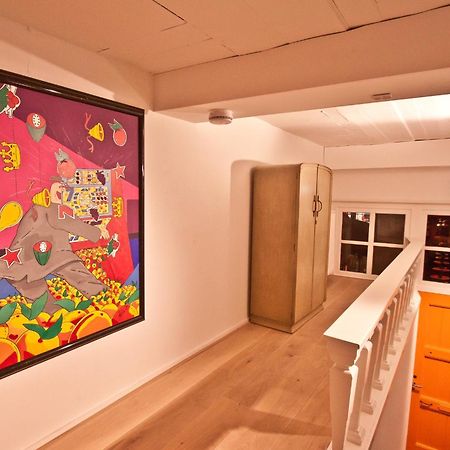 Georgia'S Bathhouse Apartman Breda Kültér fotó